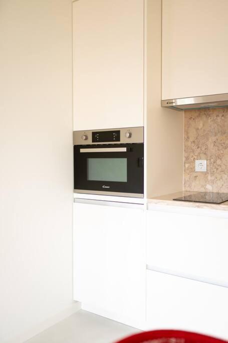 Pardal 1b - Luxury Studio In Alcantara With Parking Nearby Apartment *